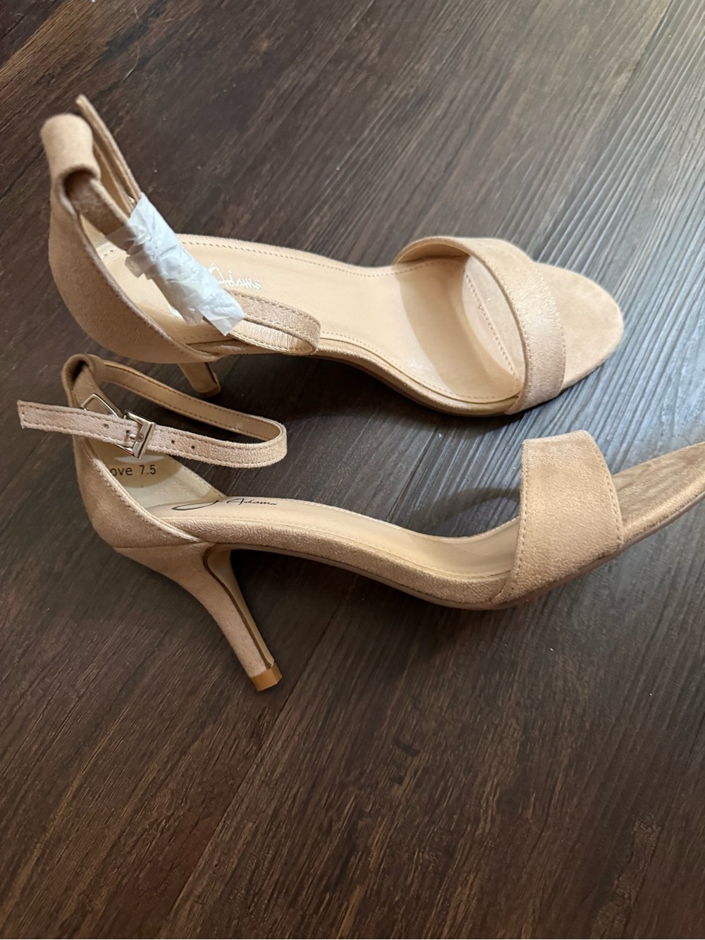J. Adams Beige Heels NIB- Women 7.5